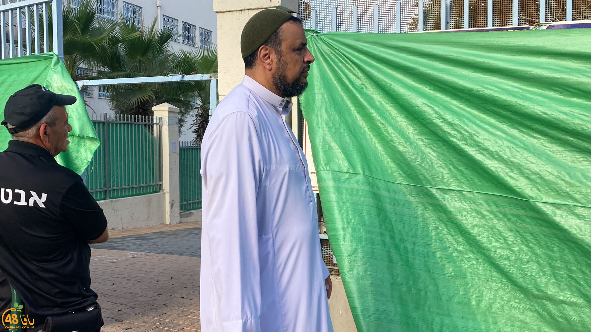 يافا: تجدد الاحتجاجات ونصب خيمة اعتصام أمام بوابة المدرسة الشاملة